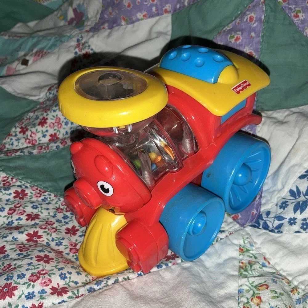 Fisher Price‎ Poppity Pop Toy Train Ages 6mo+ Colorful Push Toy Rattle Vehicle